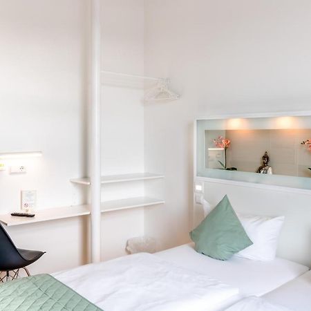 Hotel Bedpark Stellingen Hamburgo Exterior foto