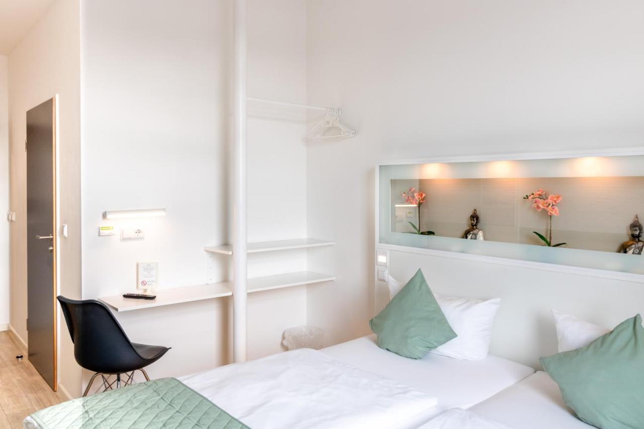 Hotel Bedpark Stellingen Hamburgo Exterior foto