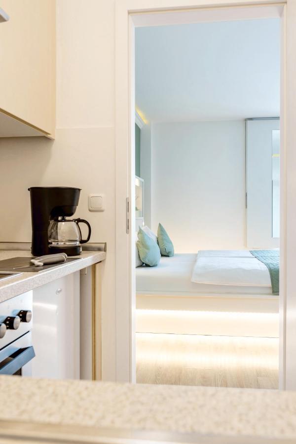 Hotel Bedpark Stellingen Hamburgo Exterior foto
