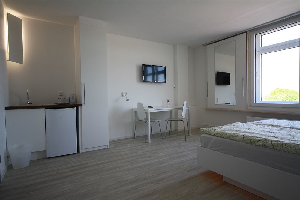 Hotel Bedpark Stellingen Hamburgo Exterior foto