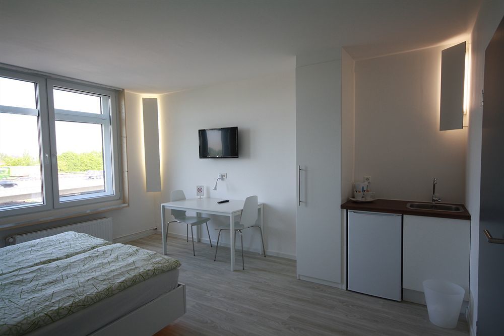 Hotel Bedpark Stellingen Hamburgo Exterior foto