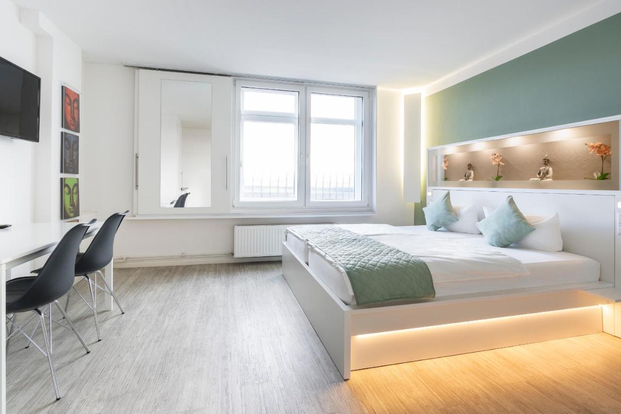 Hotel Bedpark Stellingen Hamburgo Exterior foto